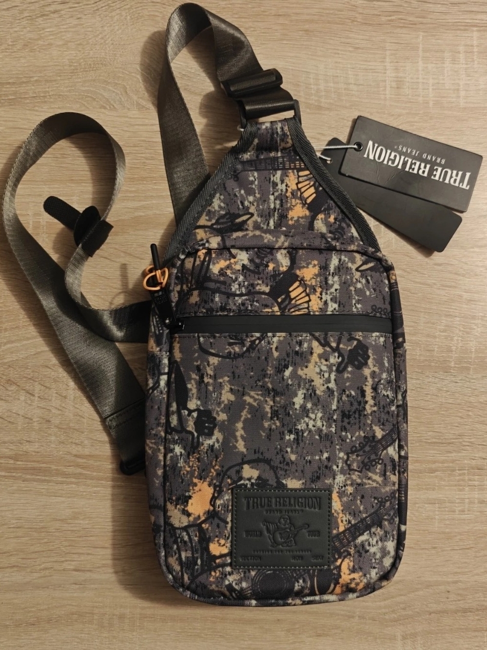 TRUE RELIGION Sling Bag Indy Ripstop BRAND-NEW Camo